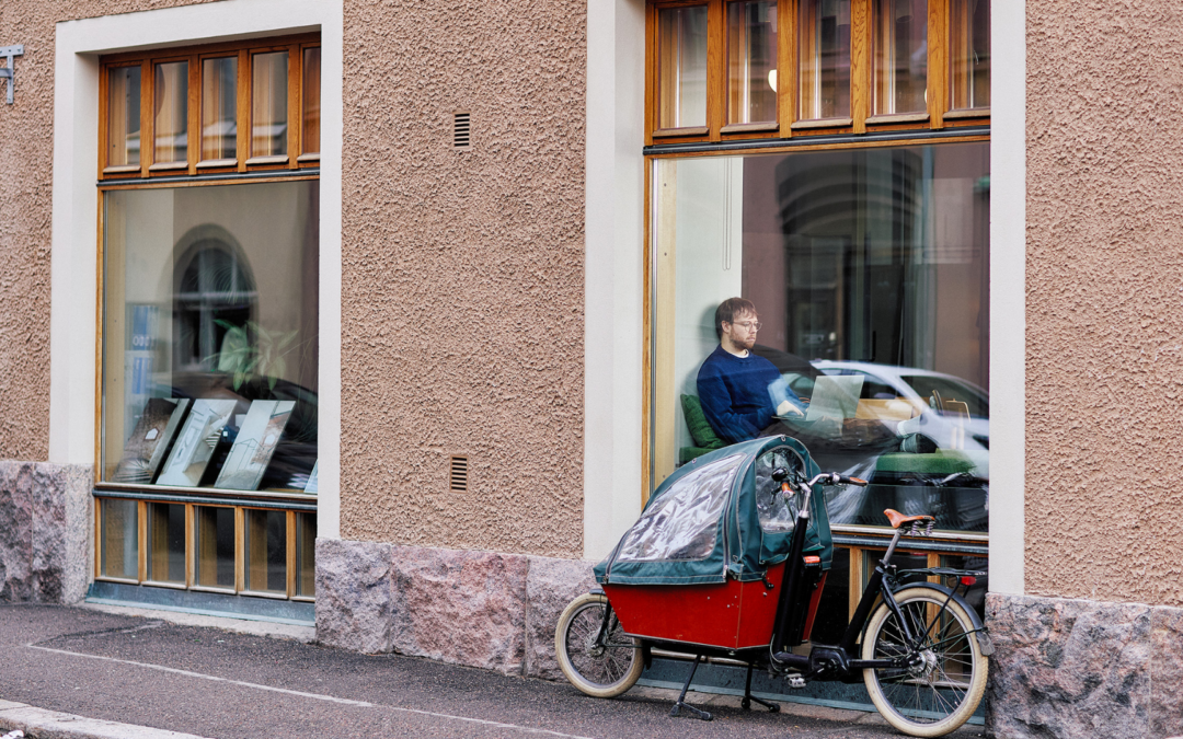 Sopimuksellisuus yrityskehitysorganisaatioiden yhteistyön pohjana
